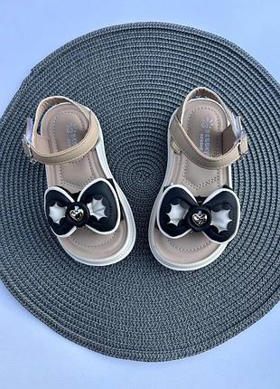 Босоніжки дитячі