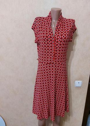 Трикотажна сукня на гудзиках м