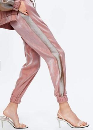 Легкие брюки брюки zara