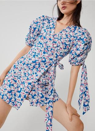 Цветочное платье мини на запах синяя в цветы, сарафан с пышными рукавами zara!