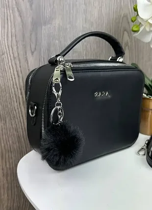 Жіноча міні сумочка з хутряним брелоком, маленька сумка для дівчат з кулькою брелоком стиль зара