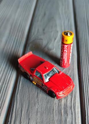 Машинка hot wheels circle trucker 2010
