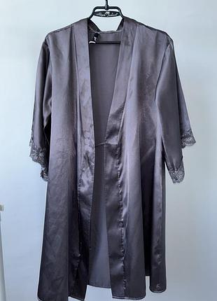 Халат атласный на запах графитовый boux  avenue