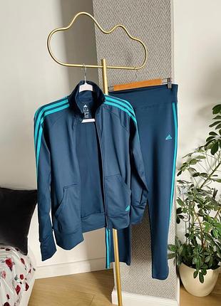 Новий костюм adidas s-m оригінал