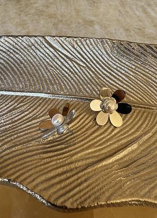 Серьги ромашки ювелирная нержавеющая сталь с жемчугом