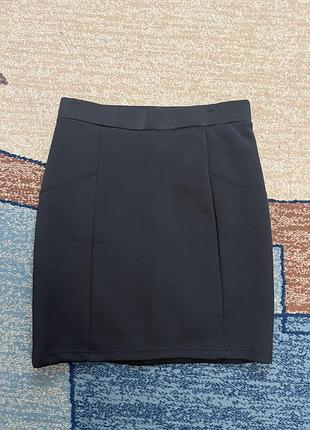 Спідниця-олівець класична