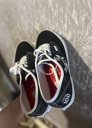 Продам vans original disney лімітована версія розмір ноги 43