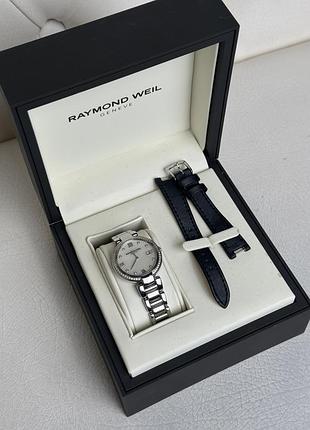 Жіночий годинник raymond weil з діамантами оригінал повний комплект з документами