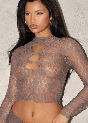 Мереживний топ від pretty little thing ❤️