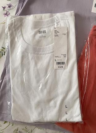 Новые футболки uniqlo u из плотного хлопка и уплотненной горловиной