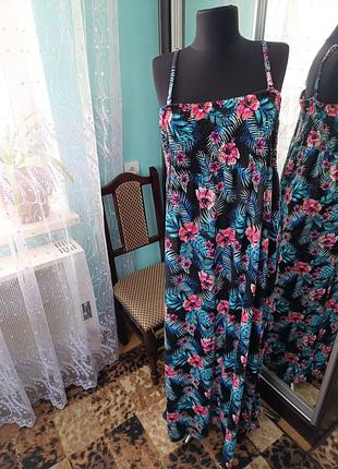 Платье 🥰🥰🥰