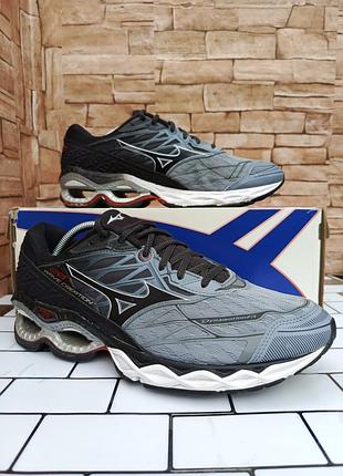 Кроссовки mizuno