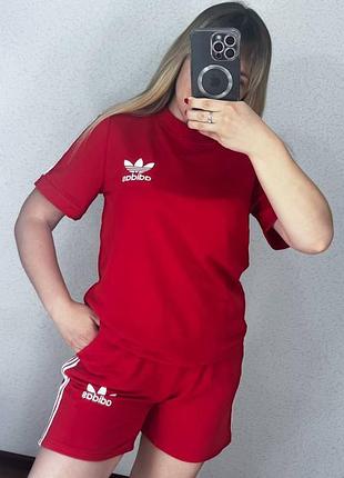 Спортивный костюм с шортами