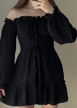 Сукня,розмір 42-44,дуже ніжна,гарно сидіть по фігурі