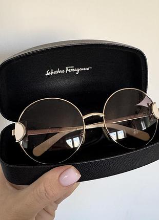 Сонцезахисні окуляри salvatore ferragamo