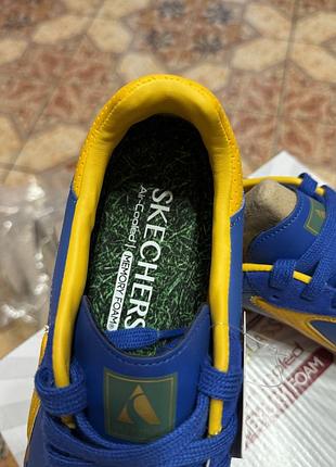 Skechers на меморі устілці 40 р на устілку 26