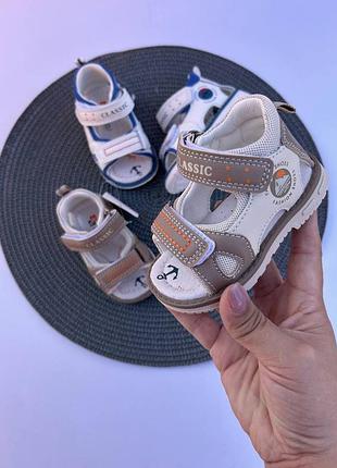 Босоніжки дитячі 2