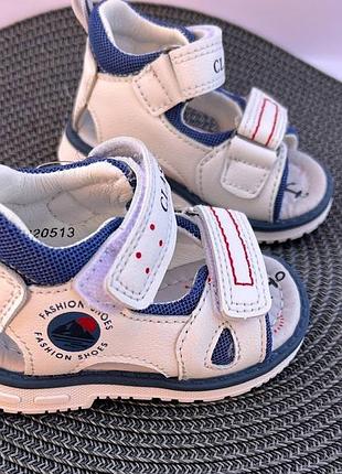 Босоніжки дитячі 3