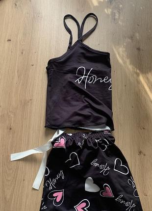 Чорна піжама,атласної тканини ,розмір s