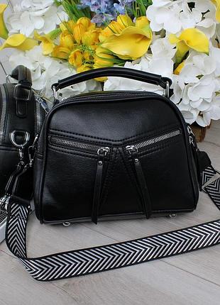 Жіноча стильна та якісна сумка з еко шкіри чорна
