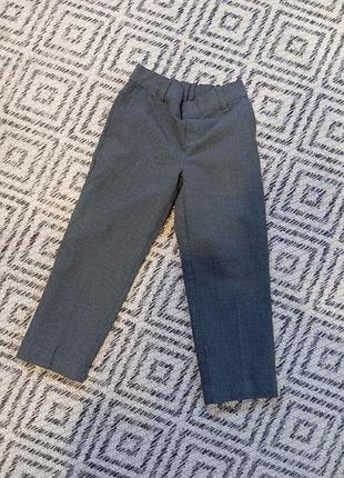 Брюки на свято. строгі штани