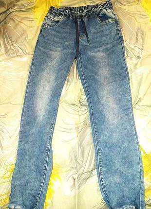 Джинси чоловічі, еластичні на резинках, нові,  розмір м