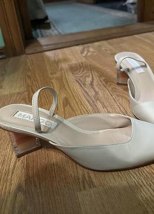 Босоножки mango