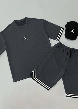 Спортивный комплект air jordan оверсайз футболка и шорты джордан мужские