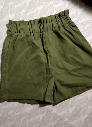 Літні шорти на резинці