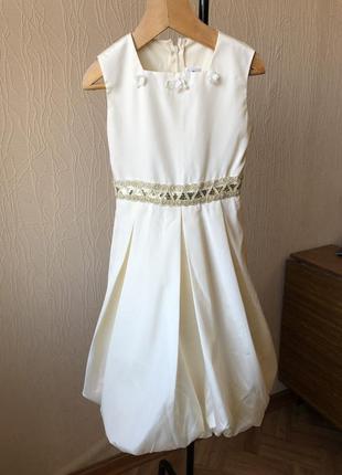 Плаття нарядне пишне вечірнє для ранків