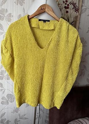 Стильная яркая футболка размер хс-с