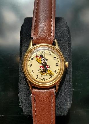 Lorus by seiko disney кварцевые часы
