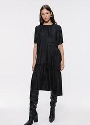 Асиметрична сукня-гофре  zara