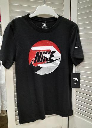 Брендова футболка nike. оригінал 
10-12 років