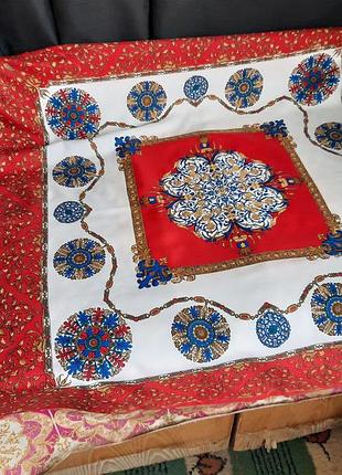 Цікава хустка. поліестер