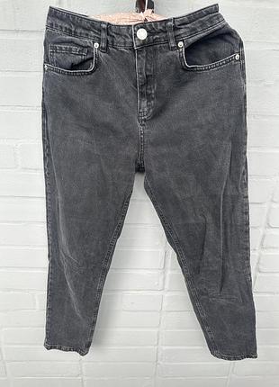 Черные джинсы мом с эффектом вываривания