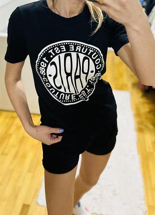 Футболка жіноча