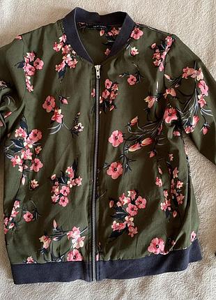 Бомбер жіночий