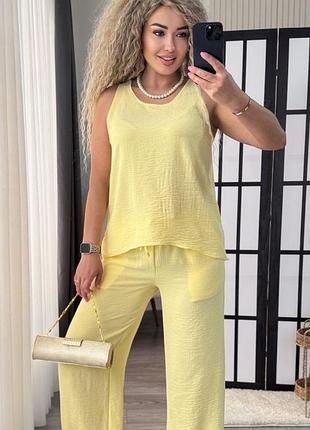 Костюм жіночий