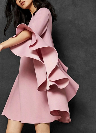 Нова розкішна сукня від відомого британського  дизайнера ted baker