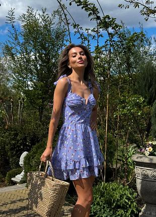 Шифоновое платье с имитацией чашки и драпировкой на груди