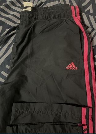 Вінтажні штани adidas з блискавкою на кінці ноги.в ідеальному стані,оригінал,розмір m