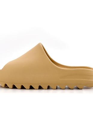 Шльопанці adidas yeezy slide desert sand