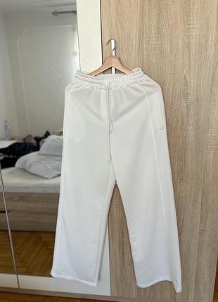 Штани спортивні, жіночі, палаццо, білі, s-m.