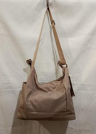 Сумка-месенджер francesco rossis zurich, виготовлена ​​з перероблених пляшок