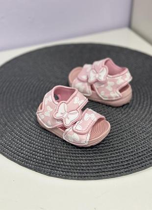 Босоніжки для дівчинки аквашузи сандалі сандалії