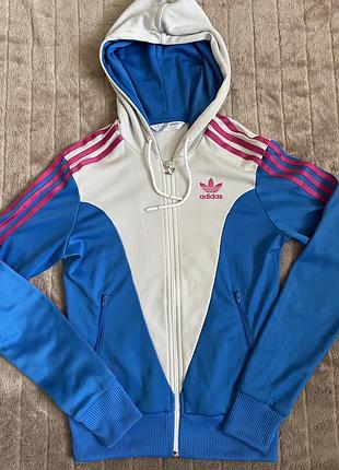 Жіноча вітровка adidas
