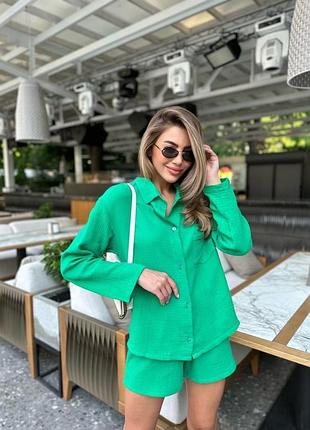 Літній жіночий костюм з натуральної тканини муслін однотонний комплект легкий