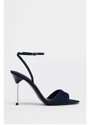Босоніжки zara