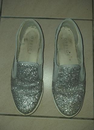 Блискучі сліпони